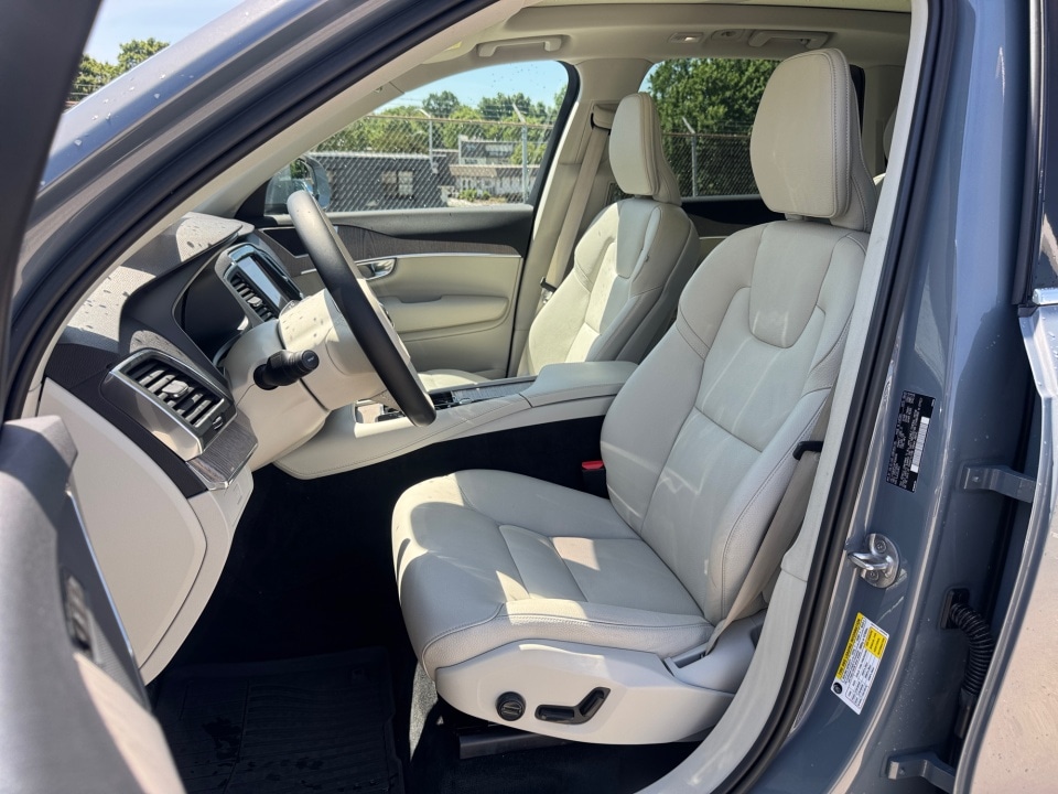 2023 Volvo XC90 Core - Photo 30