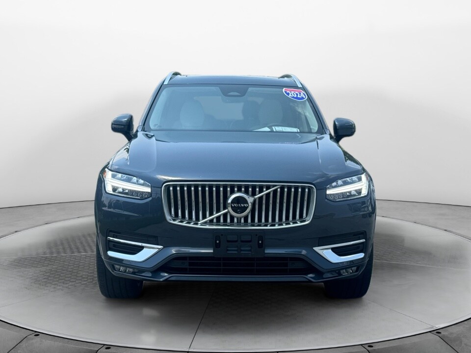 2024 Volvo XC90 Plus photo 2