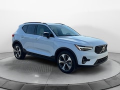 2026 Volvo XC40 B5 Plus AWD SUV YV4L12UC7T2775766