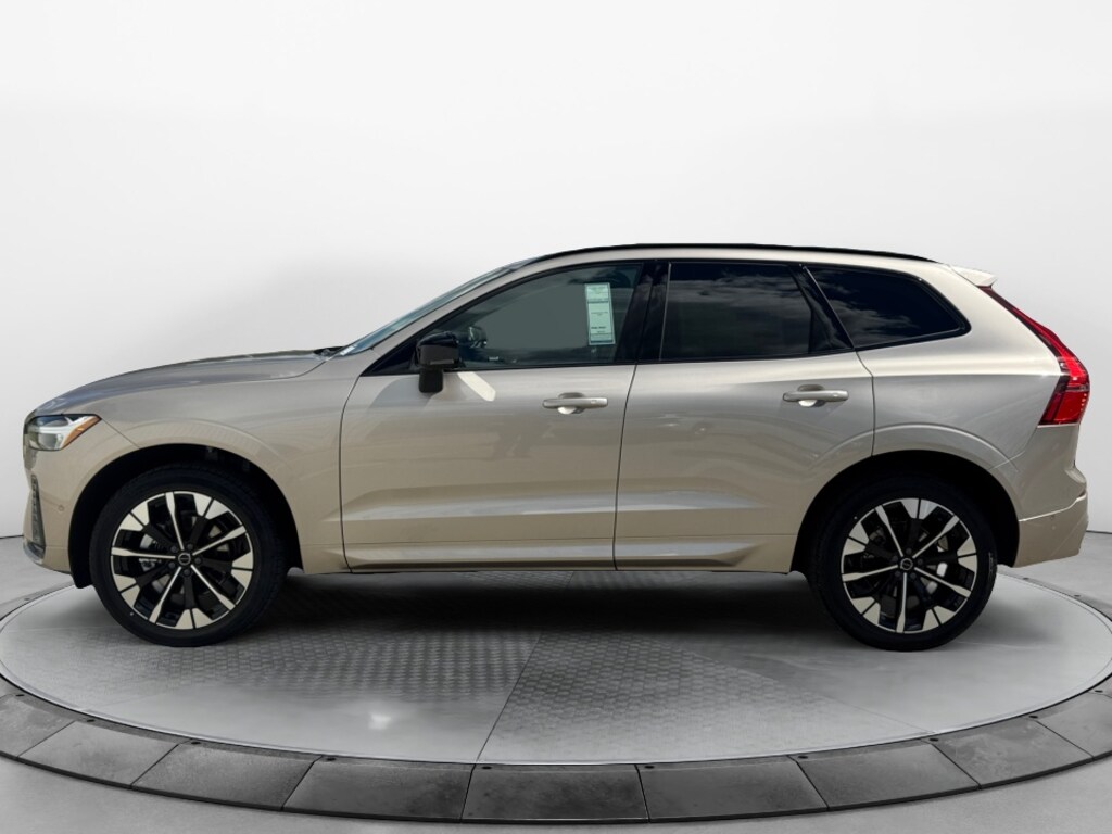New 2026 Volvo XC60 B5 Plus SUV