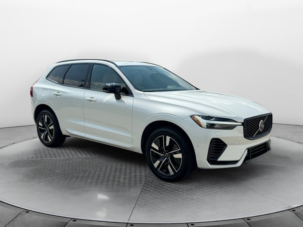 New 2026 Volvo XC60 plug-in hybrid T8 Plus SUV