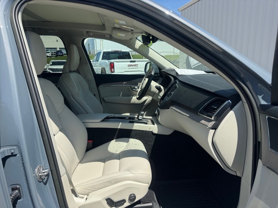 2023 Volvo XC90 Core - Photo 28