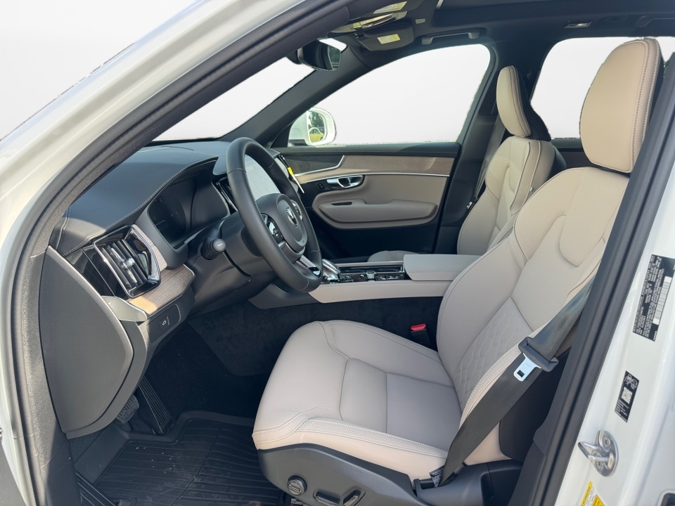 2026 Volvo XC90 Core - Photo 9