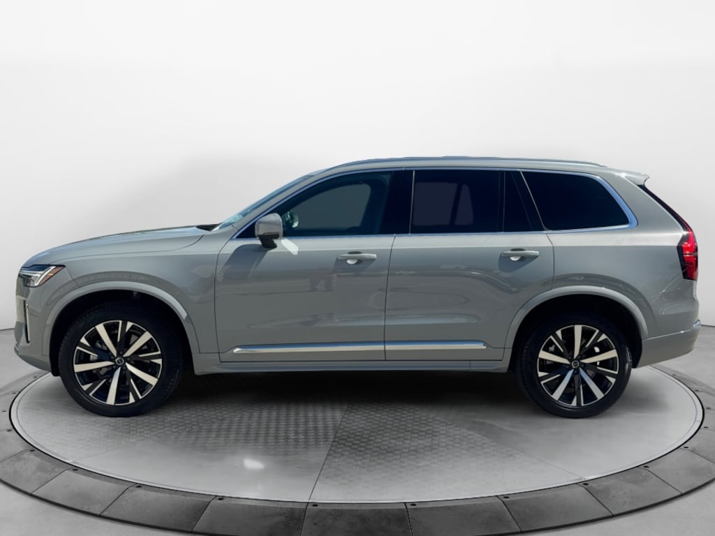 New 2026 Volvo XC90 B6 Core SUV