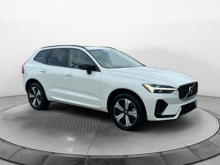 2025 Volvo XC60 plug-in hybrid T8 Core SUV
