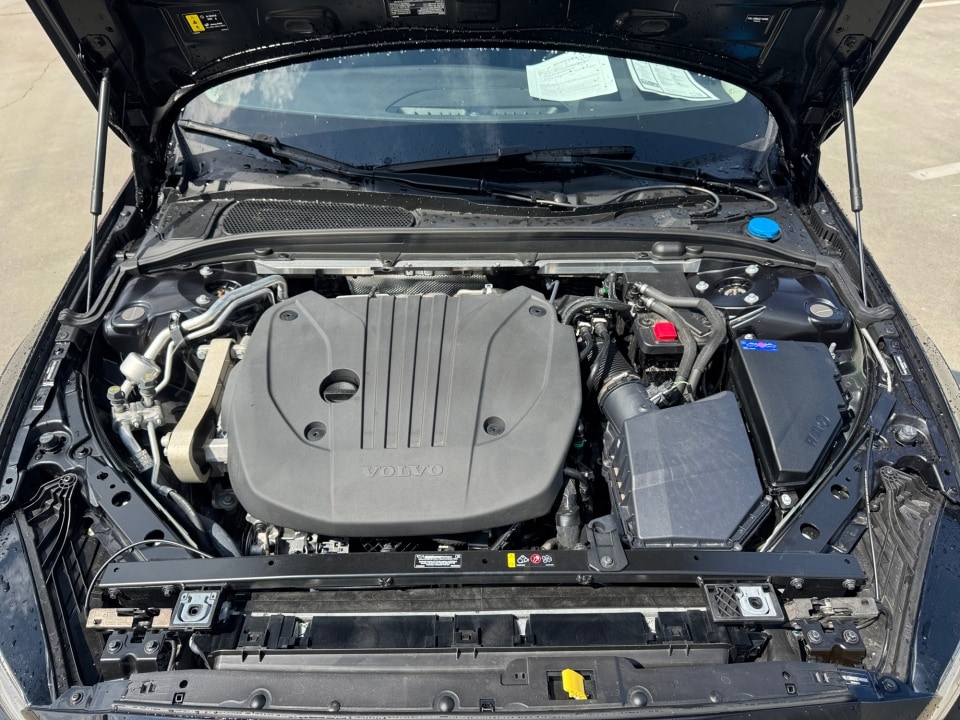 2025 Volvo V60 Cross Country Plus - Photo 16