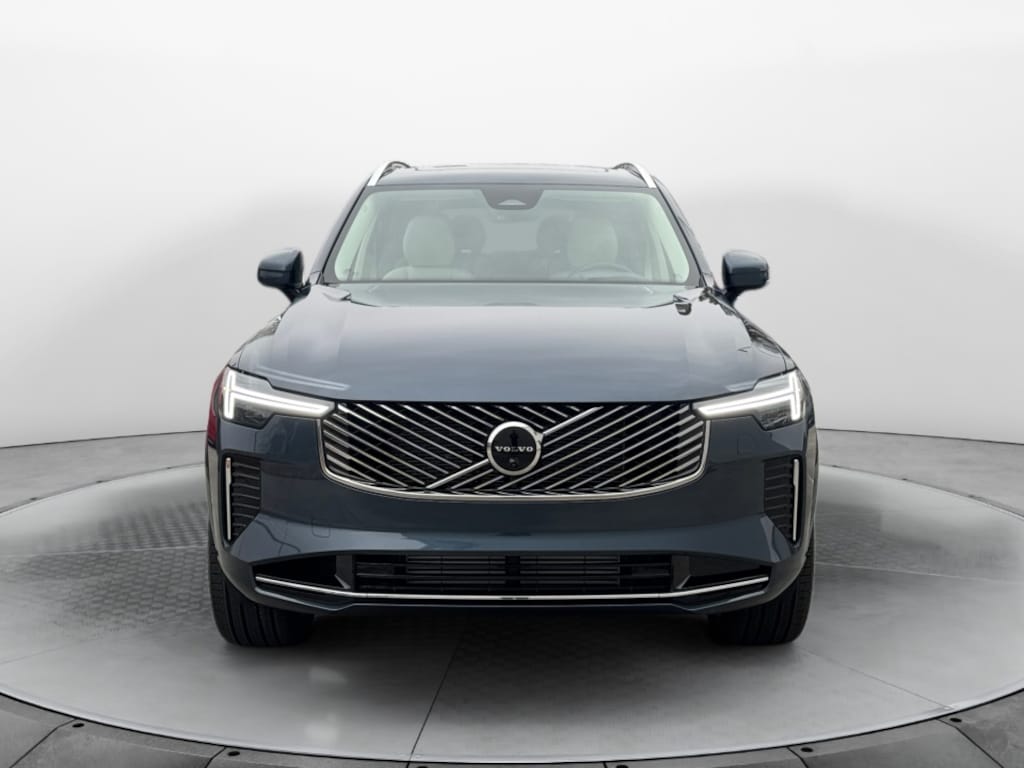 New 2026 Volvo XC90 plug-in hybrid T8 Ultra 7-Seater SUV