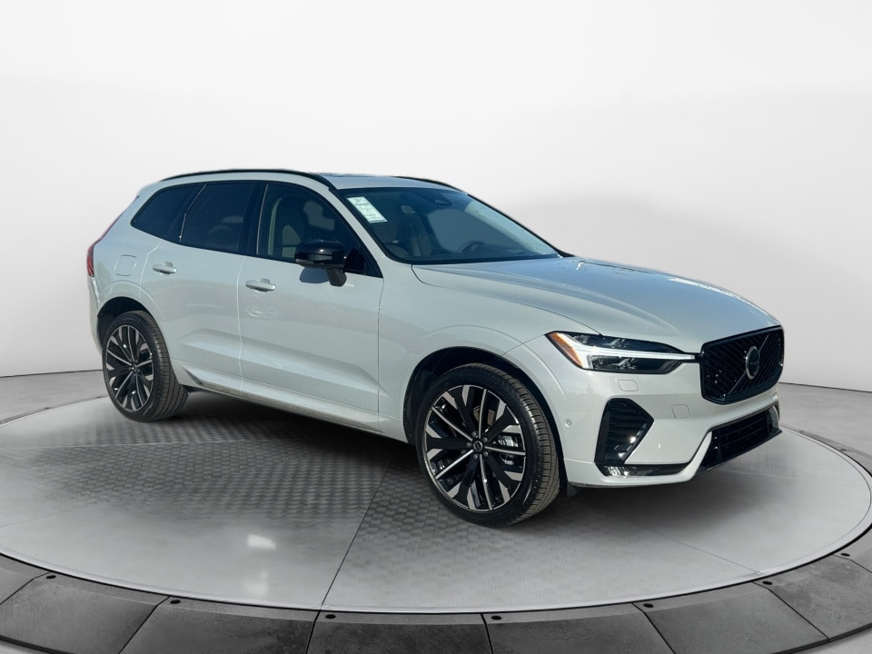 2026 Volvo XC60 B5 Ultra Dark AWD's photo