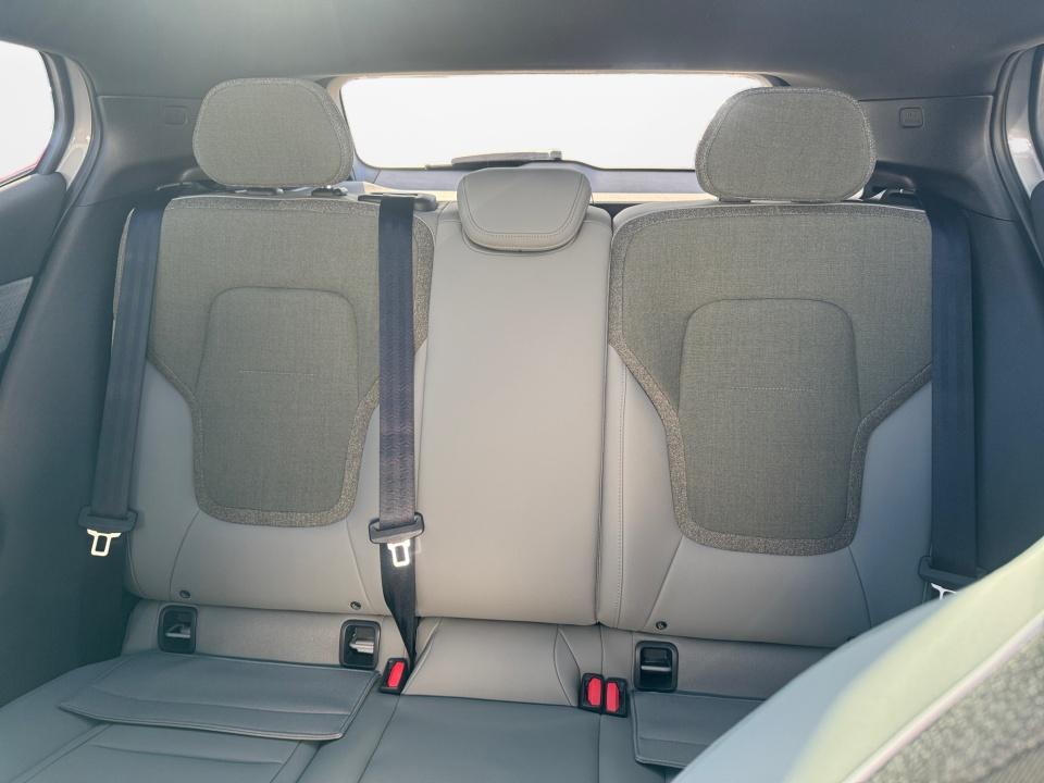 2026 Volvo EX30 Ultra - Photo 12