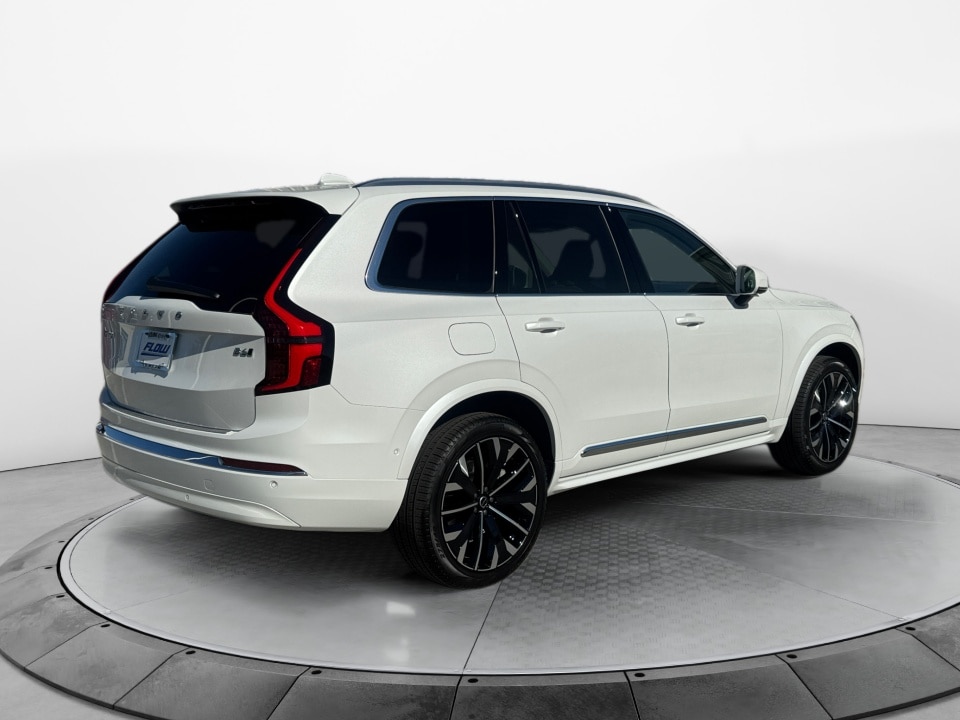 2026 Volvo XC90 Ultra - Photo 7