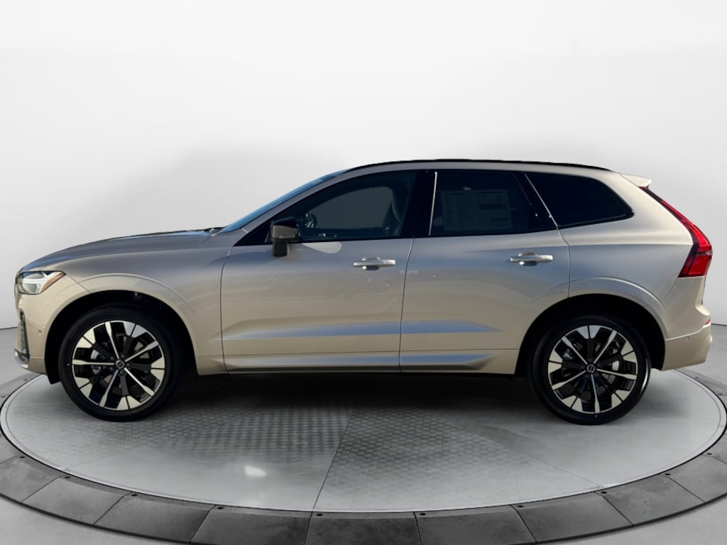 New 2026 Volvo XC60 B5 Plus SUV