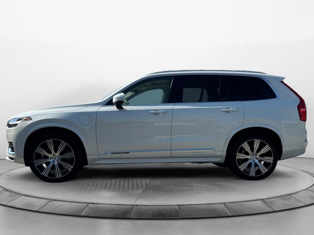 Certified 2022 Volvo XC90 Recharge Plug-In Hybrid T8 Inscription Extended Range 6P SUV