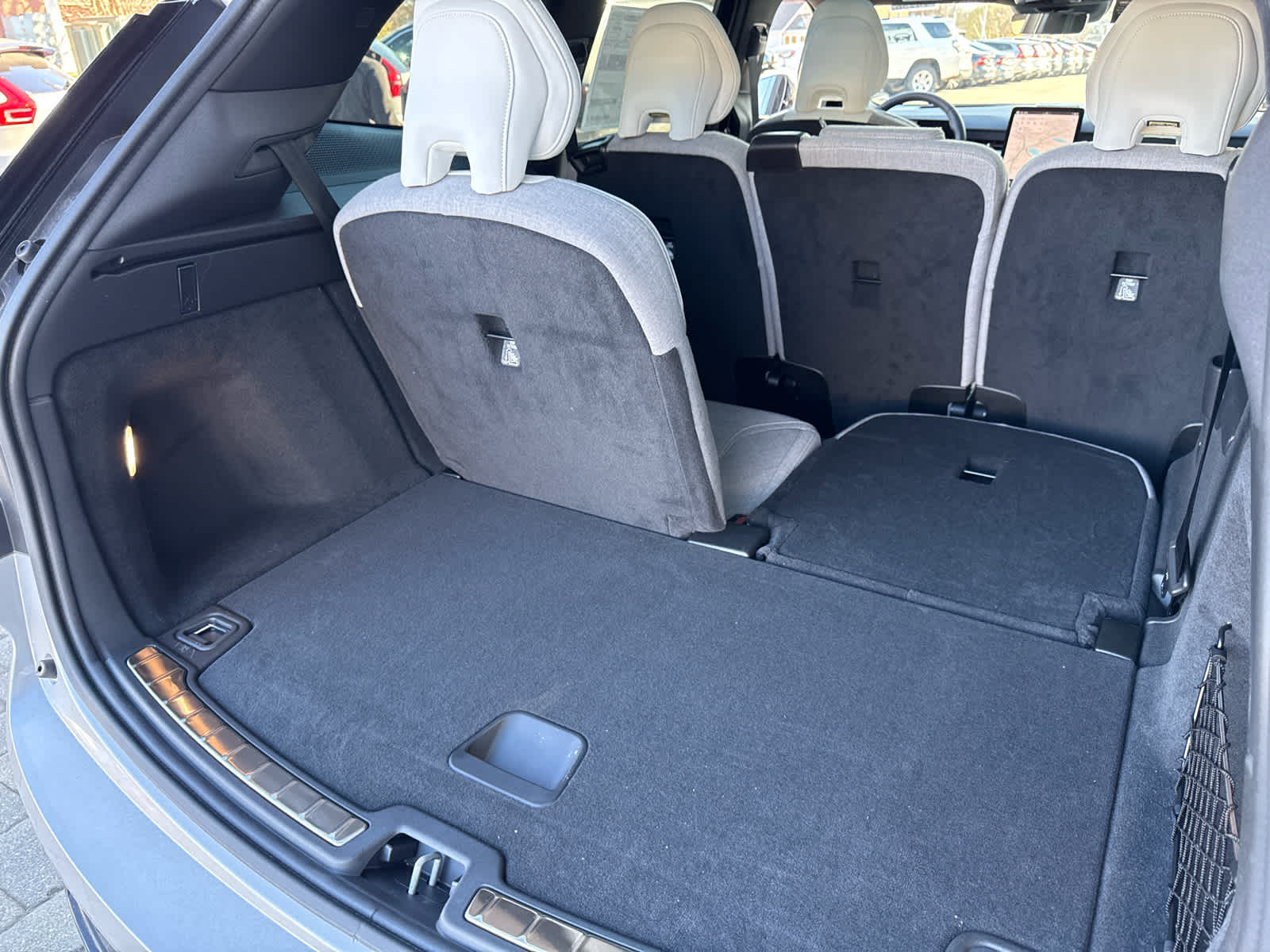 2025 Volvo EX90 Ultra - Photo 20