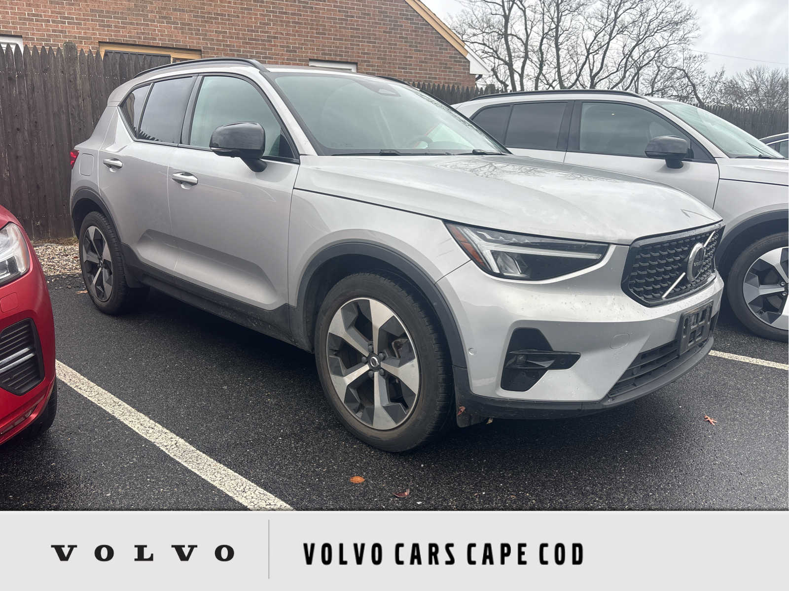 2023 Volvo XC40 Plus's photo