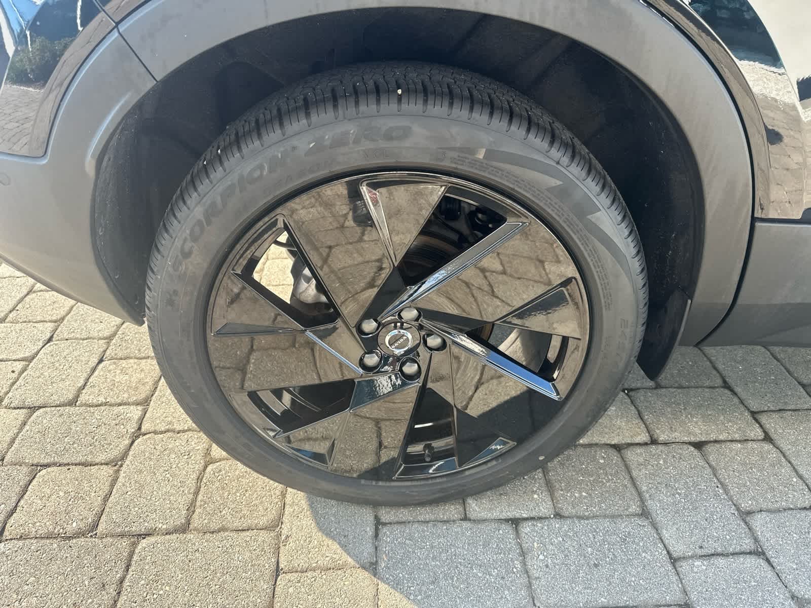2026 Volvo XC40 Ultra Black Edition - Photo 39