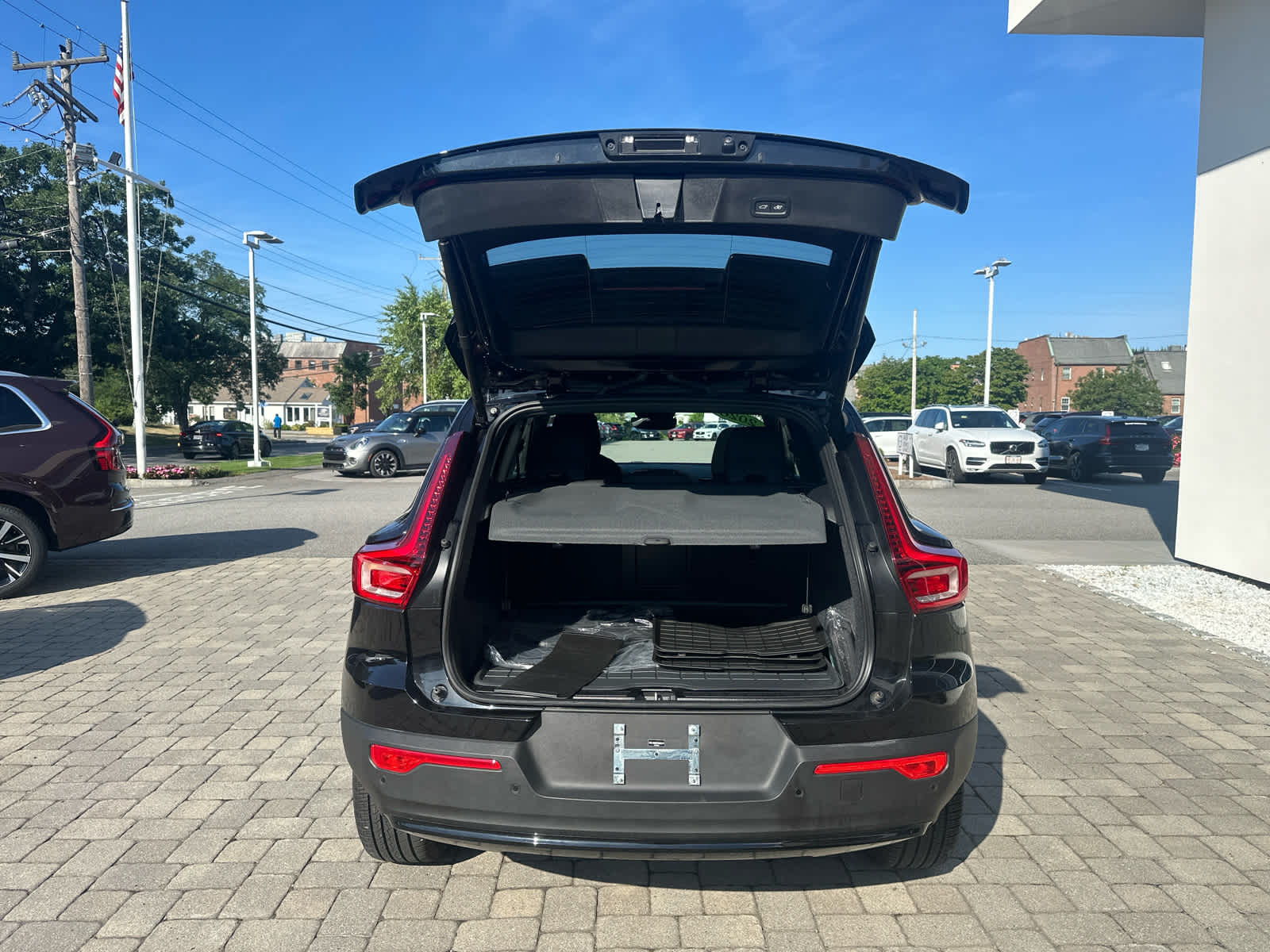 2026 Volvo XC40 Ultra Black Edition - Photo 33
