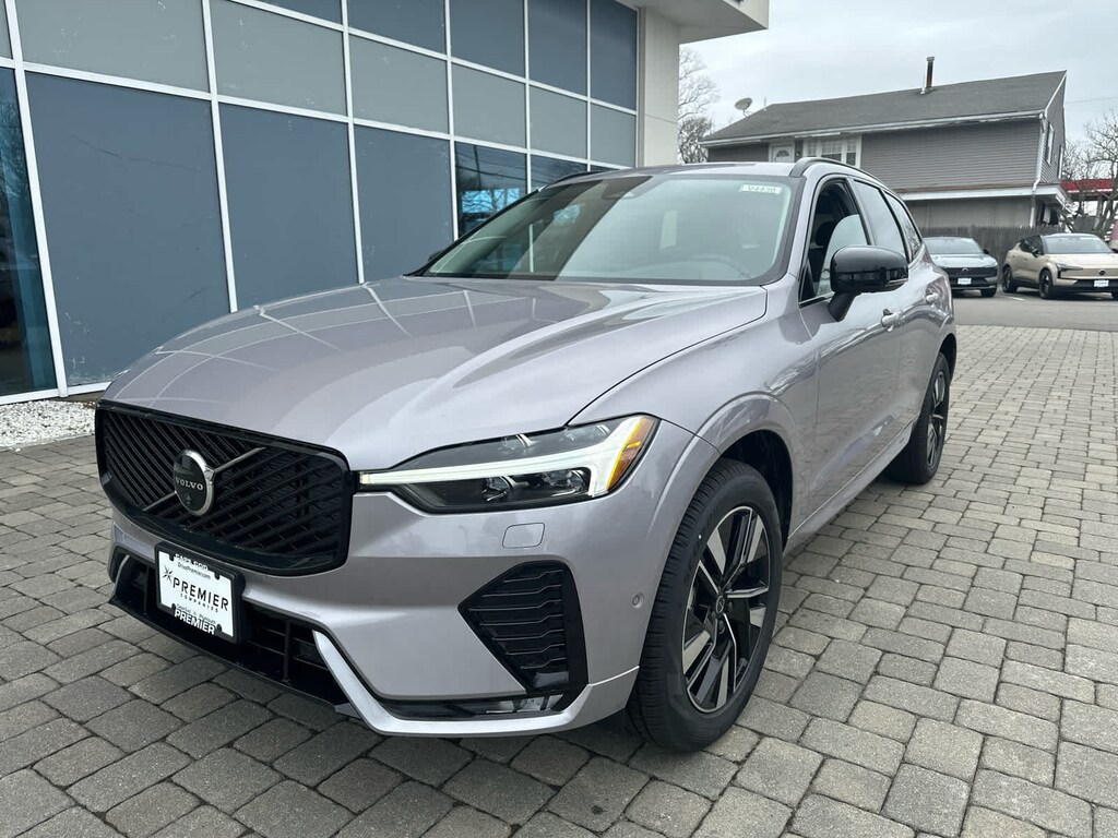 New 2026 Volvo XC60 B5 Plus SUV