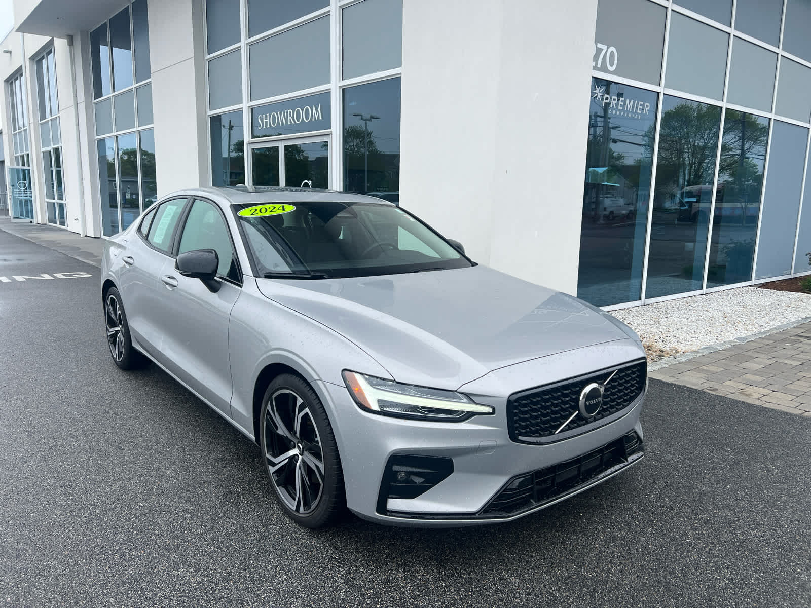 Used 2024 Volvo S60 Core with VIN 7JRL12TK6RG324207 for sale in Hyannis, MA