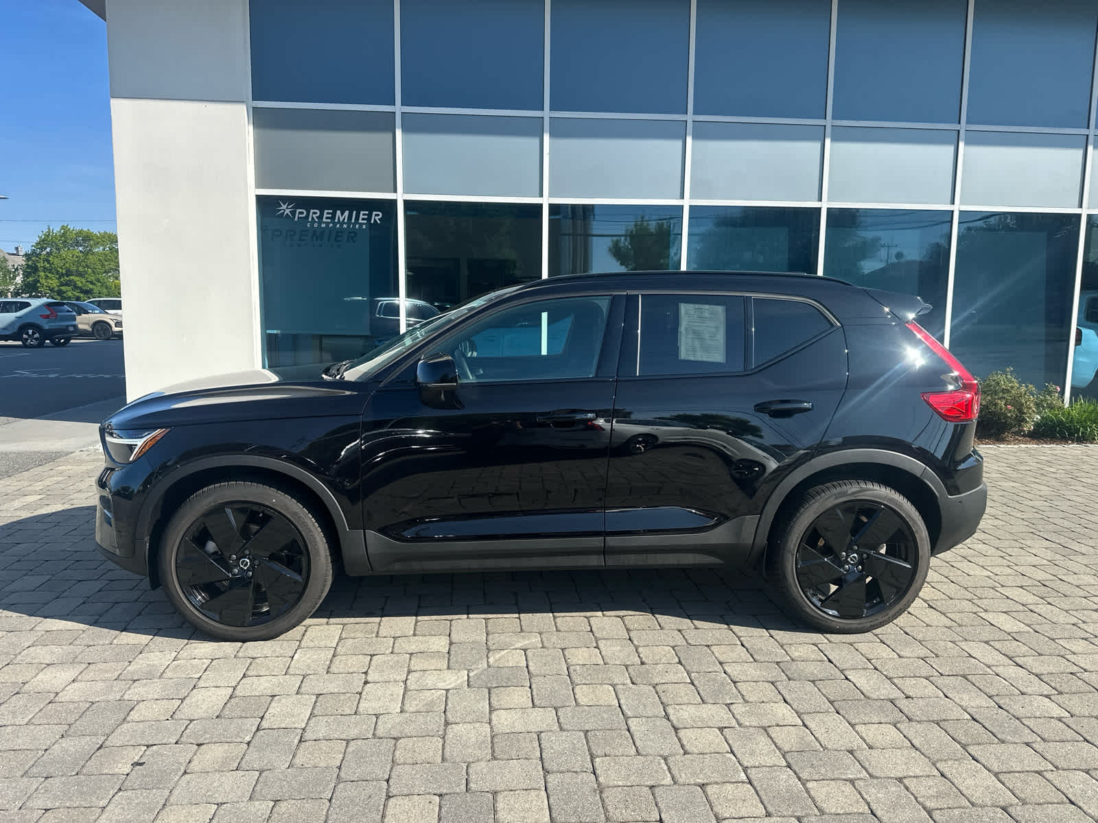 2026 Volvo XC40 Ultra Black Edition - Photo 6