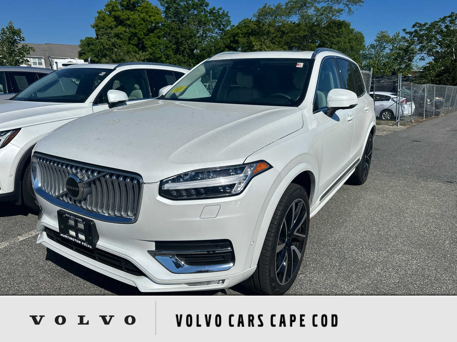 2023 Volvo XC90 B5 Plus 4WD's photo