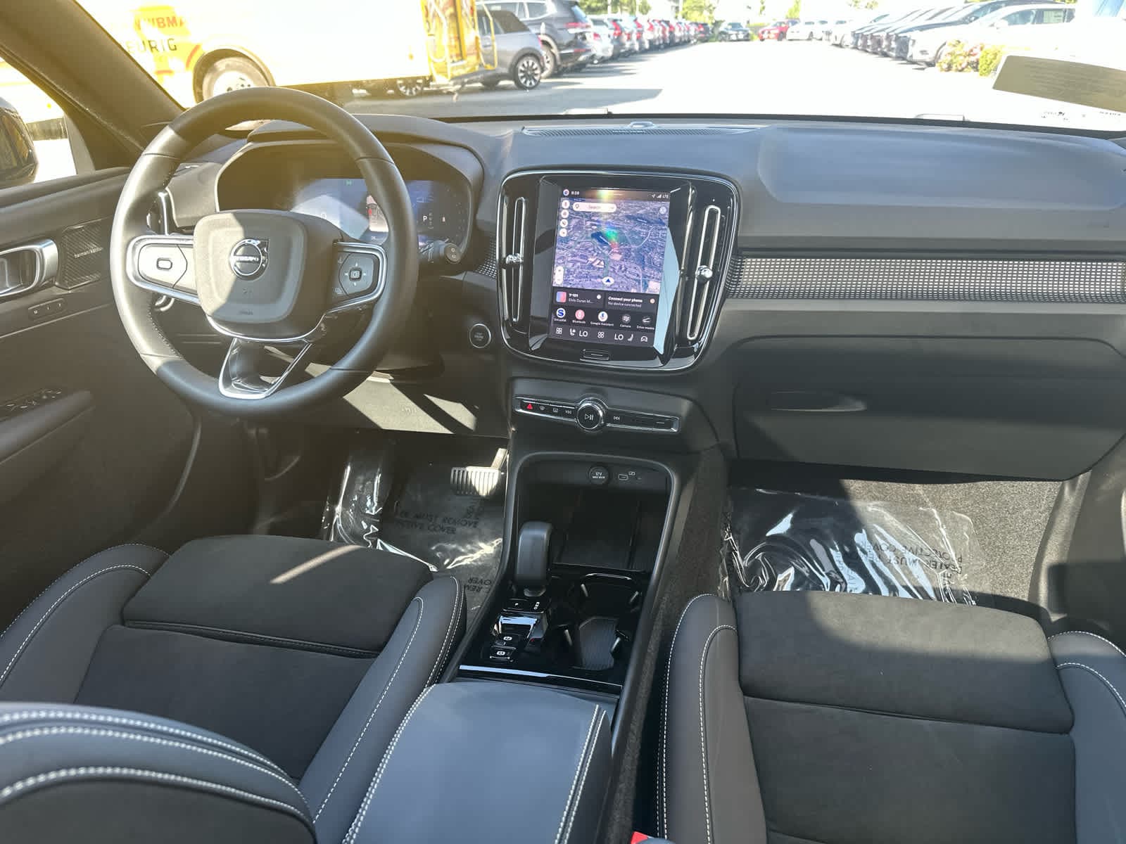 2026 Volvo XC40 Ultra Black Edition - Photo 41