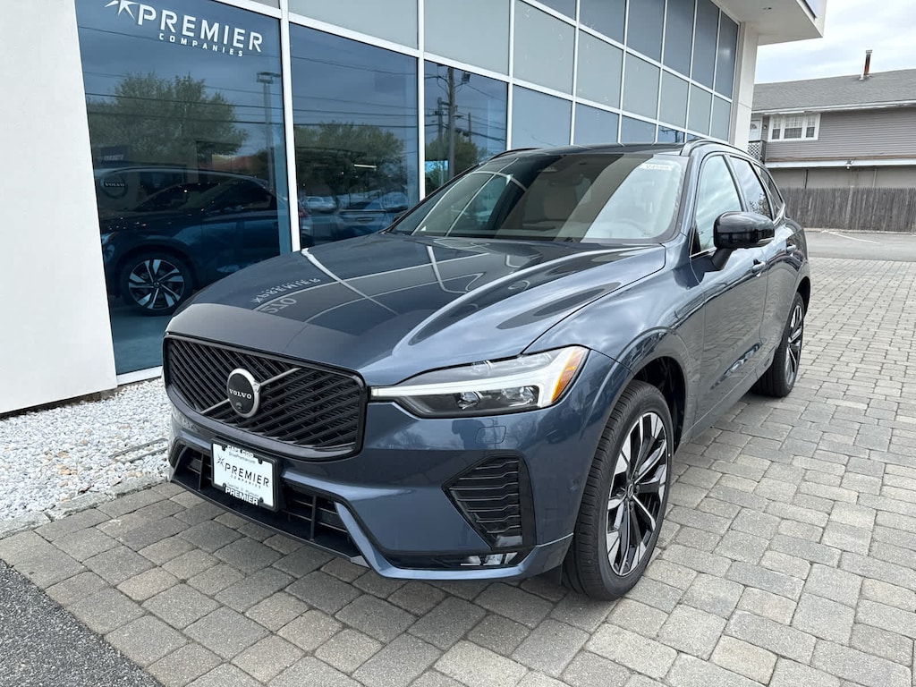New 2026 Volvo XC60 B5 Plus SUV