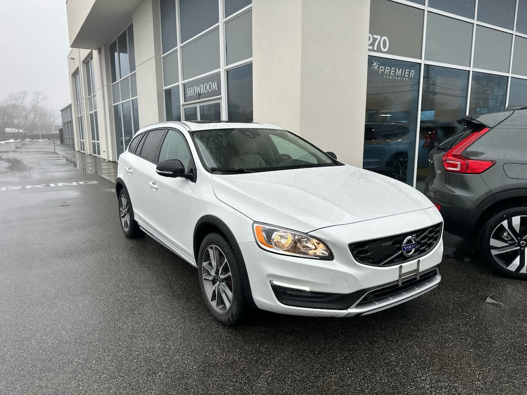 Used 2018 Volvo V60 Cross Country T5 AWD Wagon