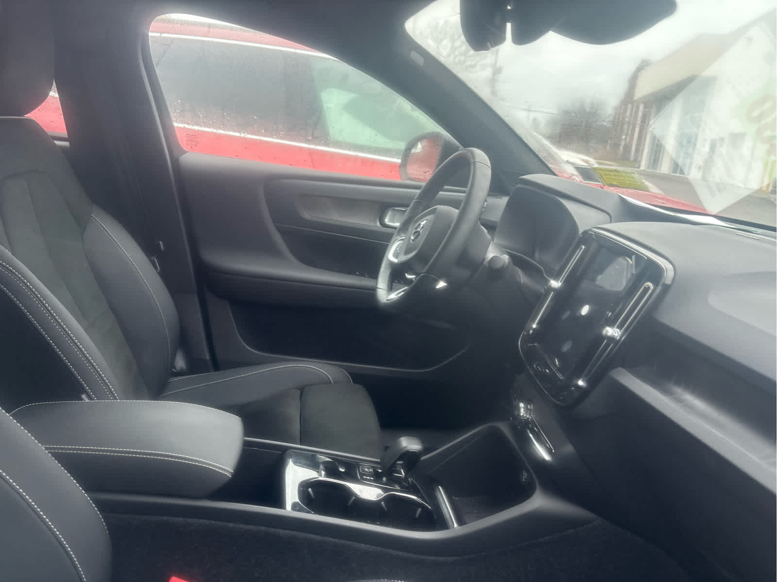 2023 Volvo C40 Recharge Ultimate photo 2