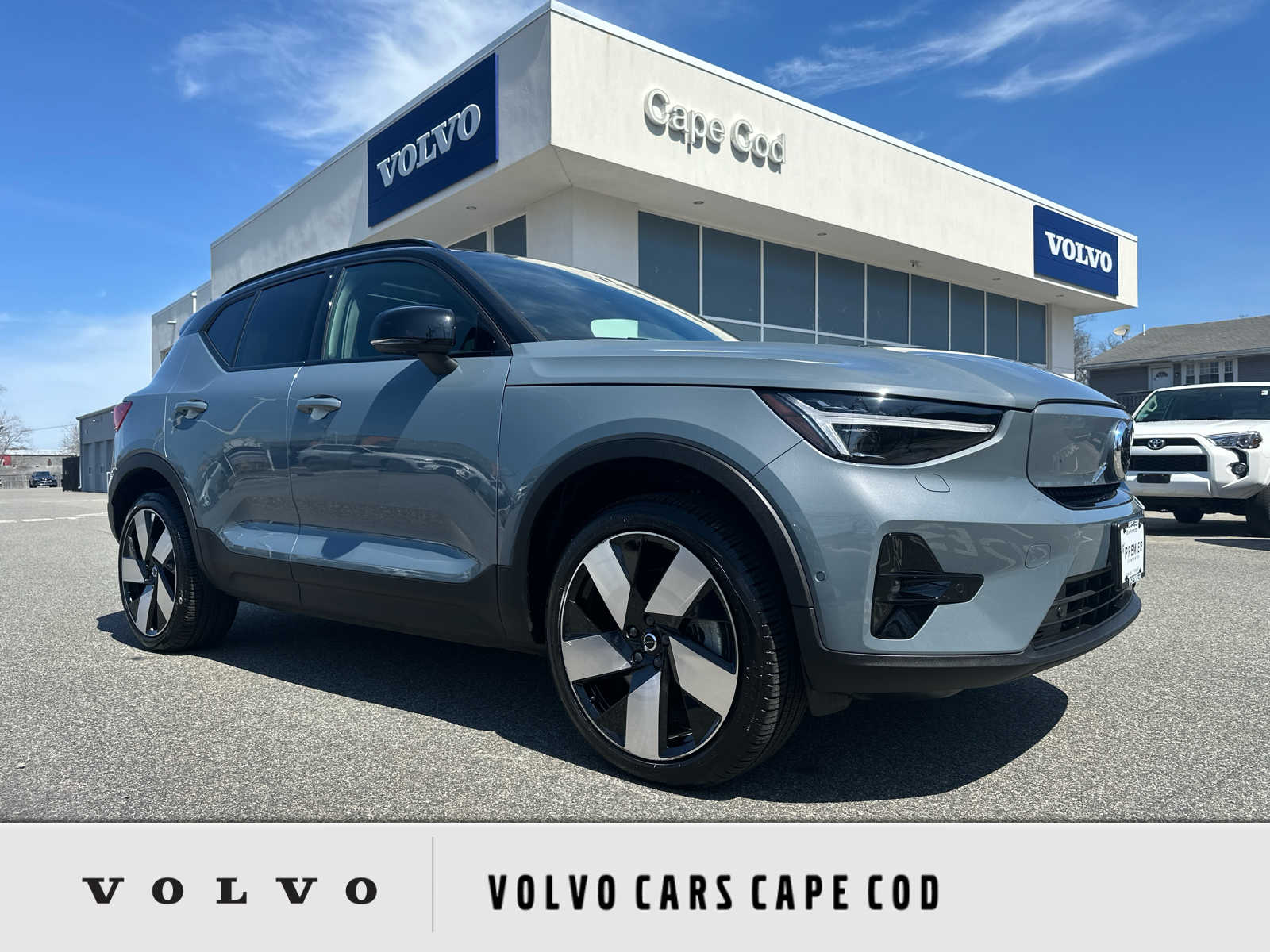 2023 Volvo XC40