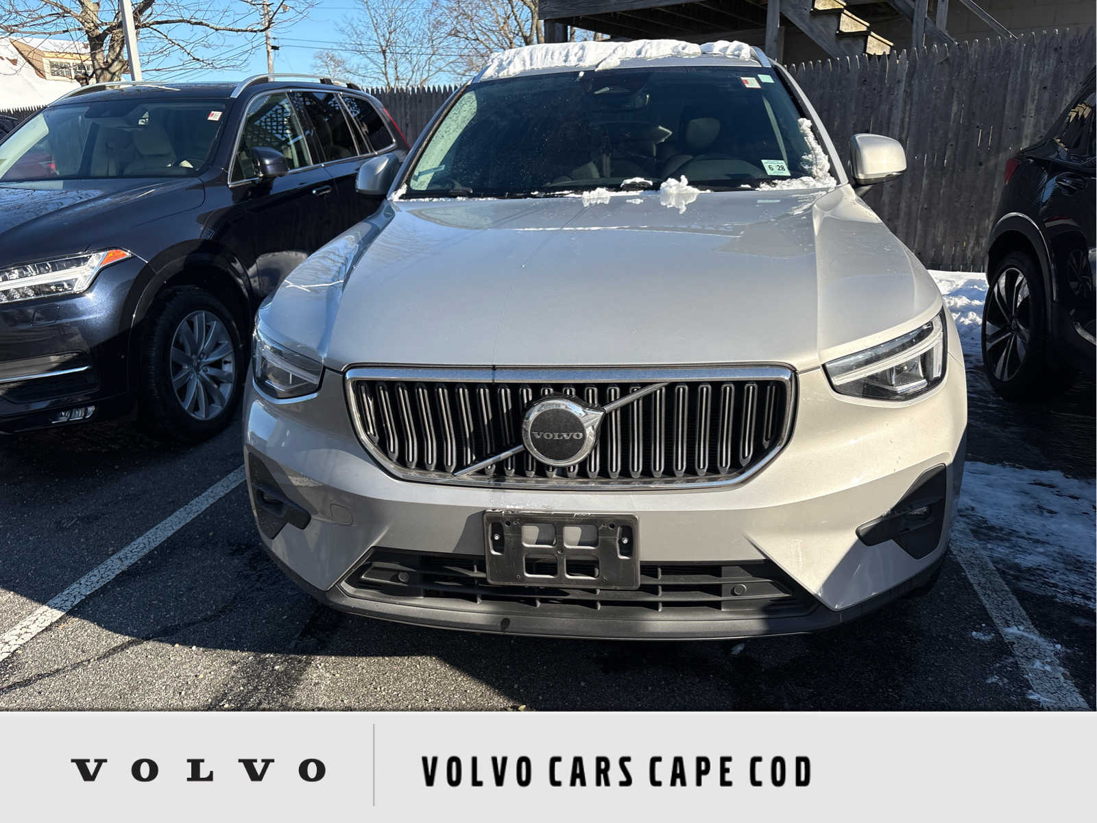 2023 Volvo XC40 Plus's photo
