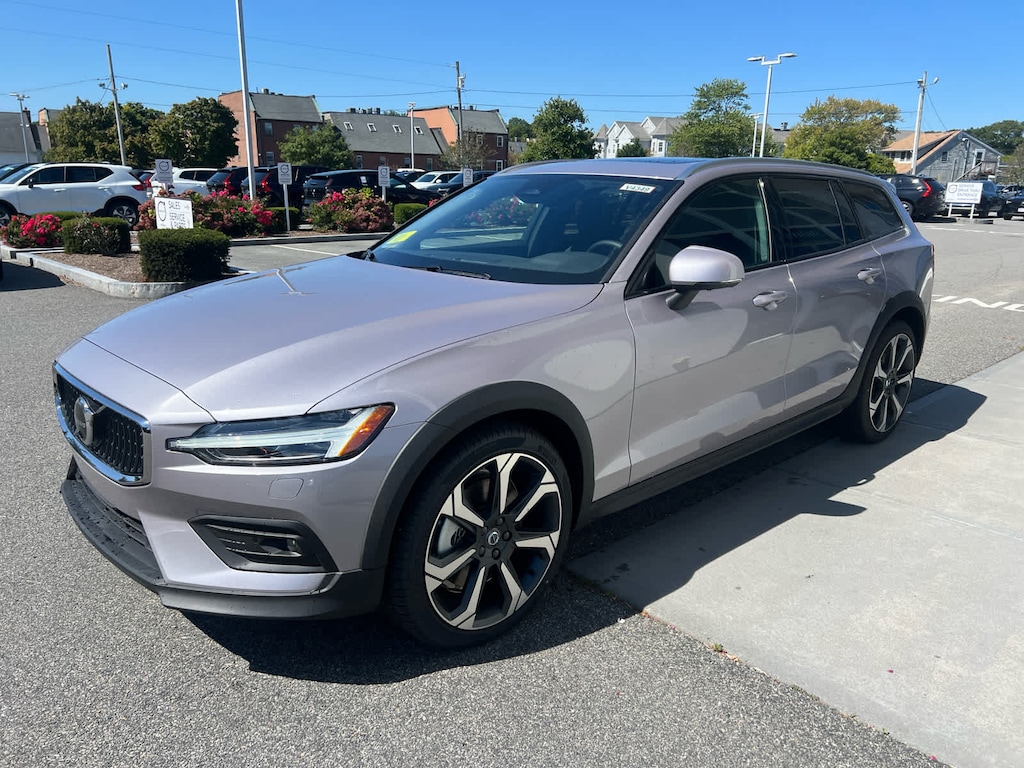 New 2026 Volvo V60 Cross Country B5 Plus Wagon