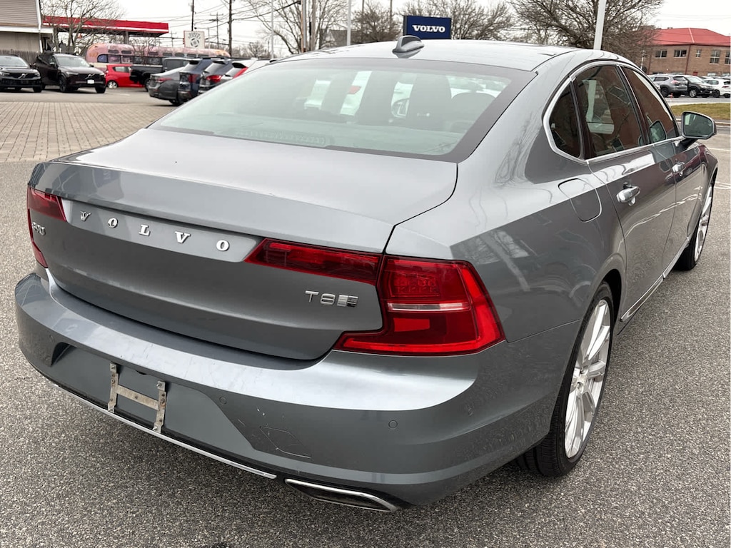 Used 2018 Volvo S90 Hybrid T8 Inscription Sedan