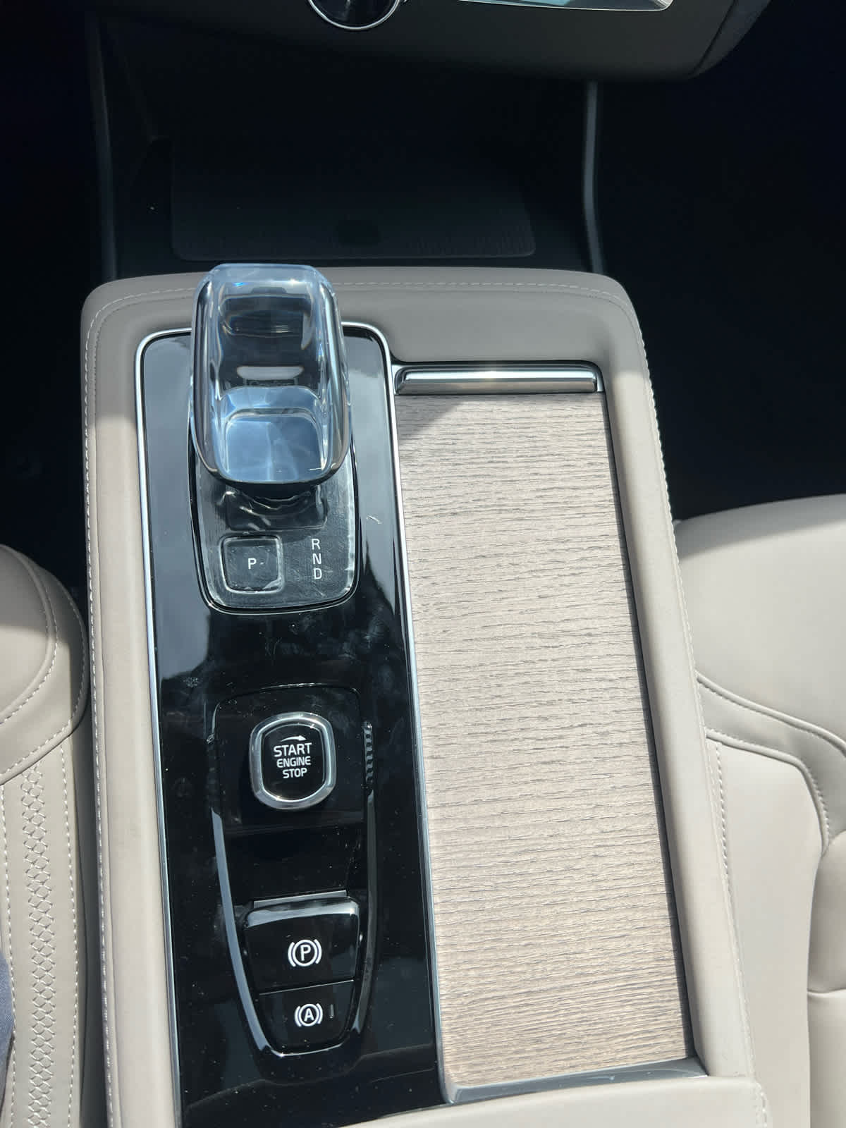 2026 Volvo XC90 Plus - Photo 19