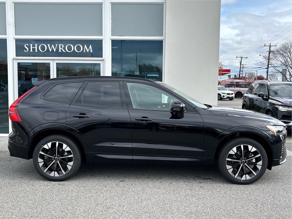 New 2026 Volvo XC60 B5 Plus SUV