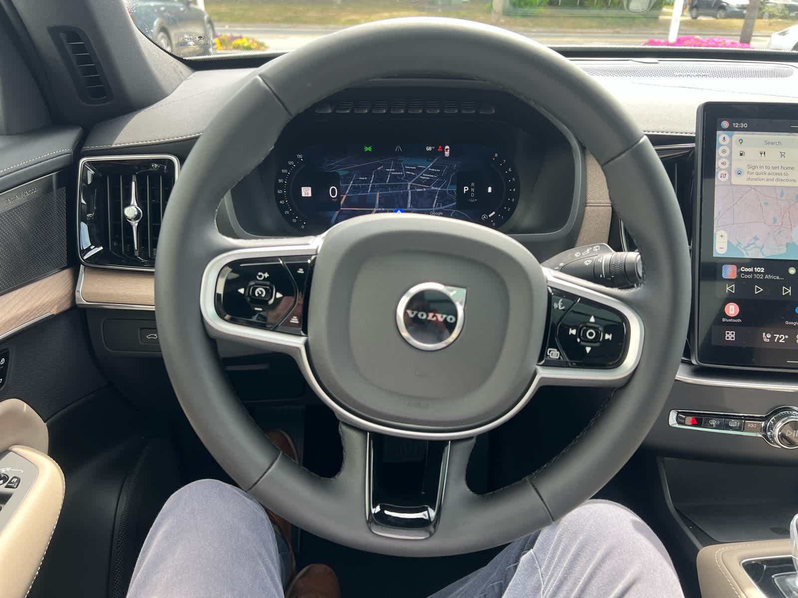 2026 Volvo XC90 Plus - Photo 17