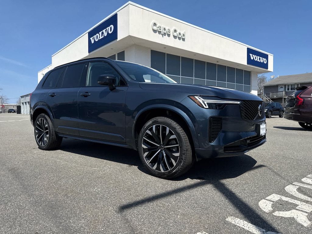 New 2026 Volvo XC90 B6 Ultra Dark Theme 6-Seater SUV