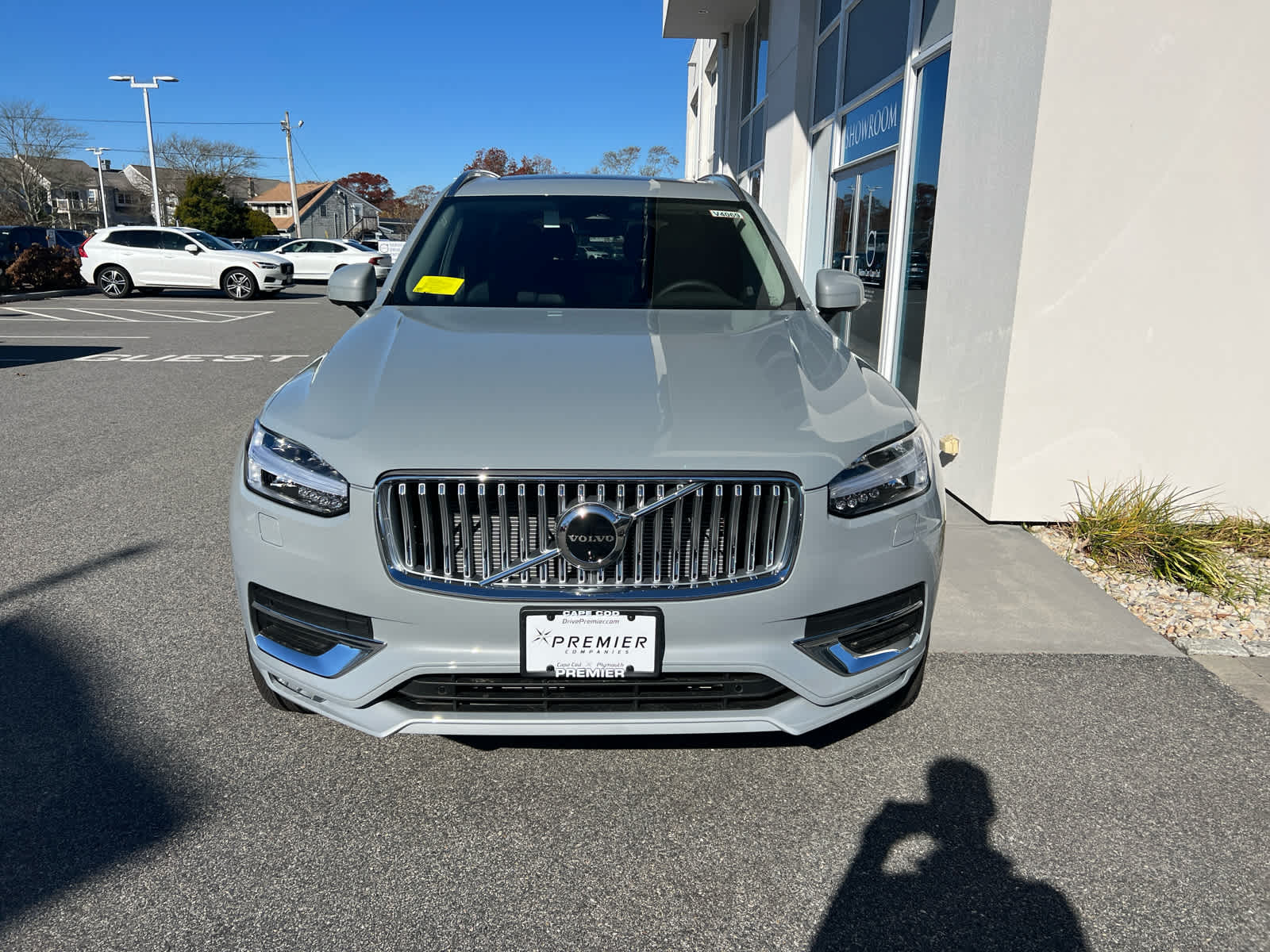2025 Volvo XC90 B5 Plus photo 3