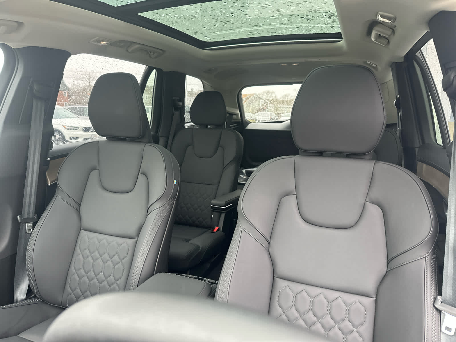 2026 Volvo XC90 Plus - Photo 15