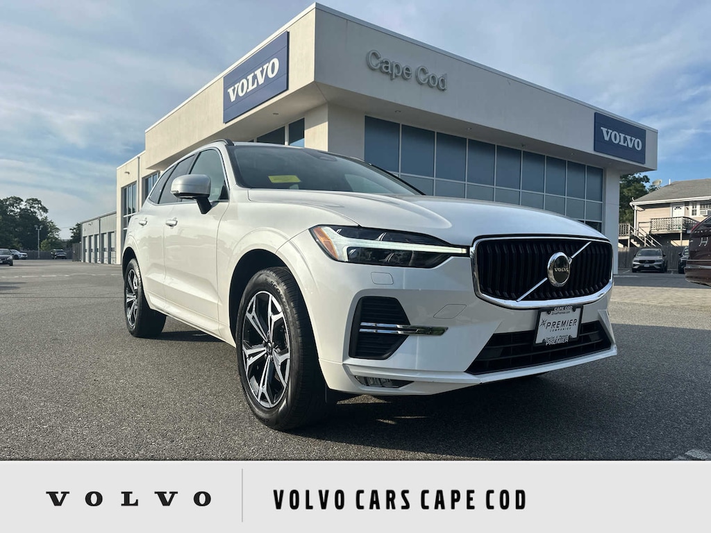 Used 2022 Volvo XC60 B5 AWD Momentum SUV