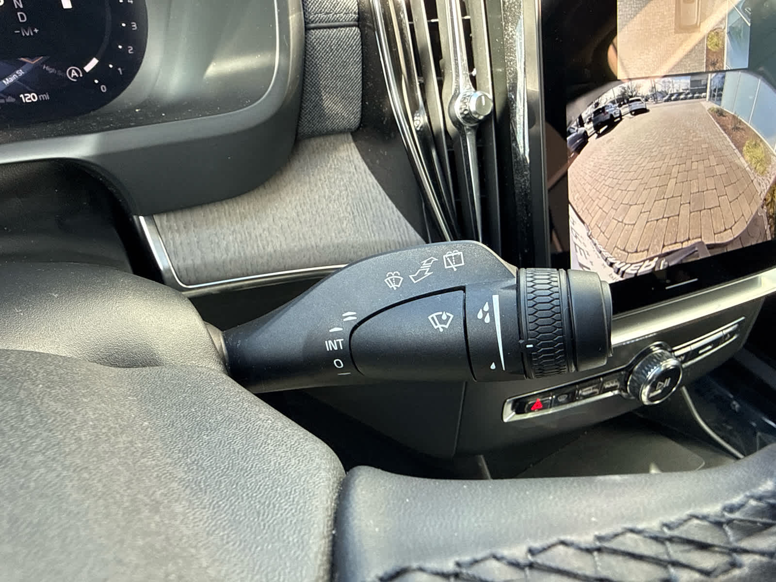 2026 Volvo XC90 Ultra - Photo 50