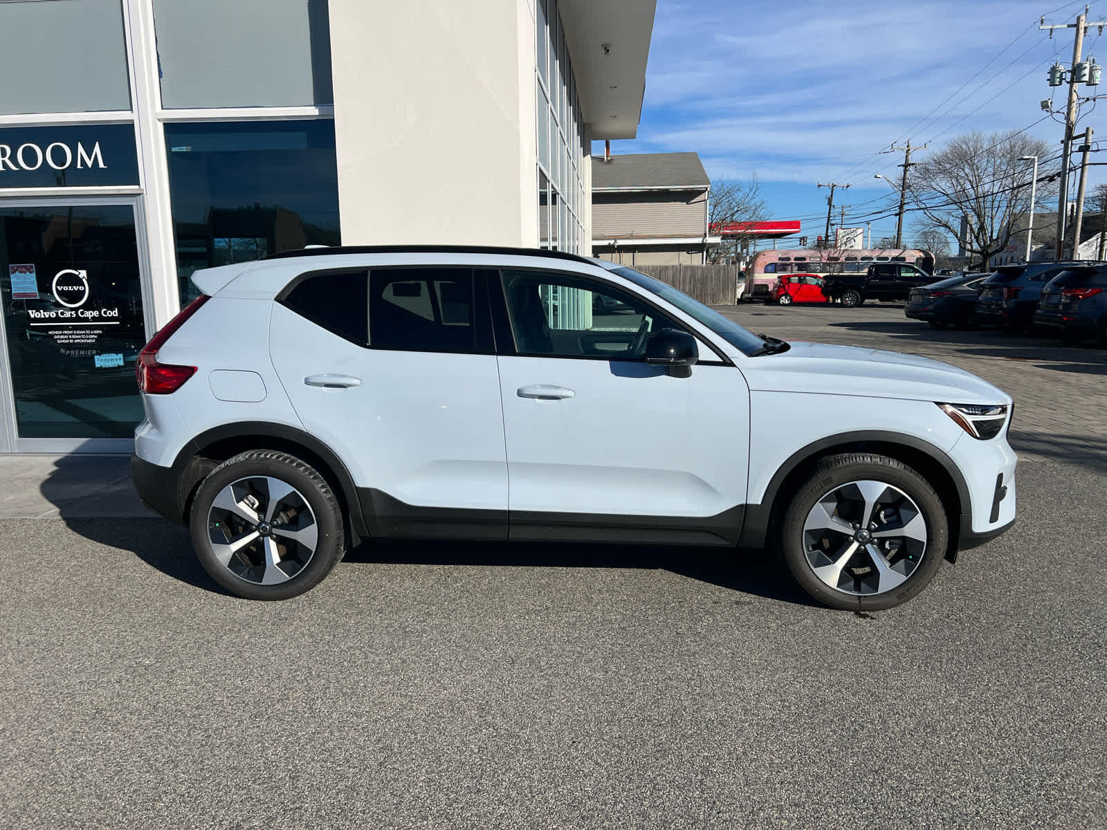 2026 Volvo XC40 Core - Photo 5