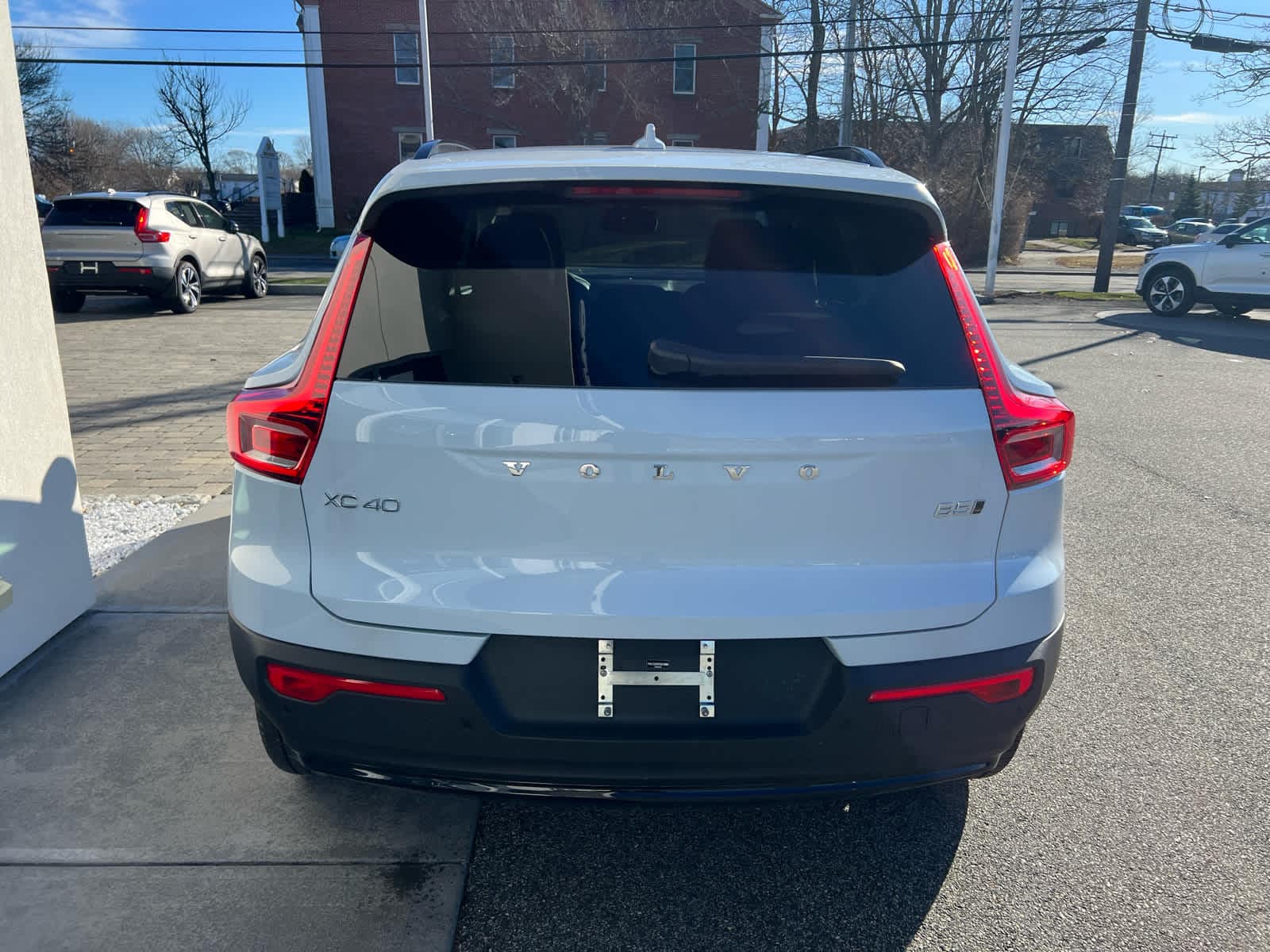 2026 Volvo XC40 Core - Photo 7