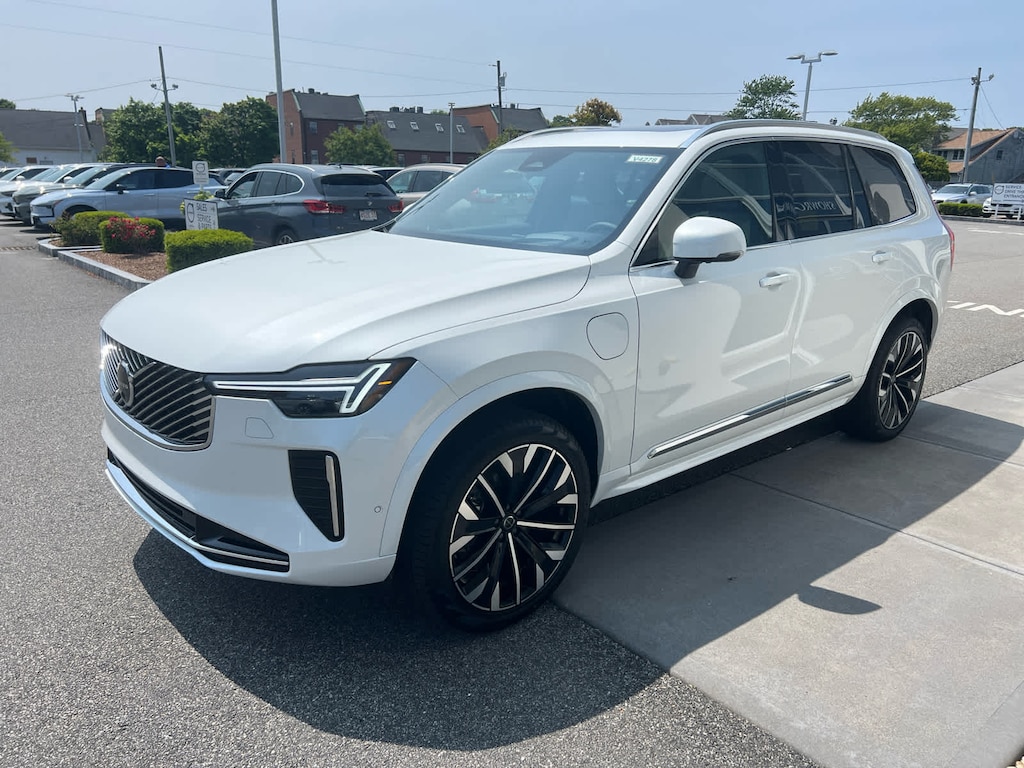 New 2025 Volvo XC90 plug-in hybrid T8 (2025.5) Ultra 7-Seater SUV