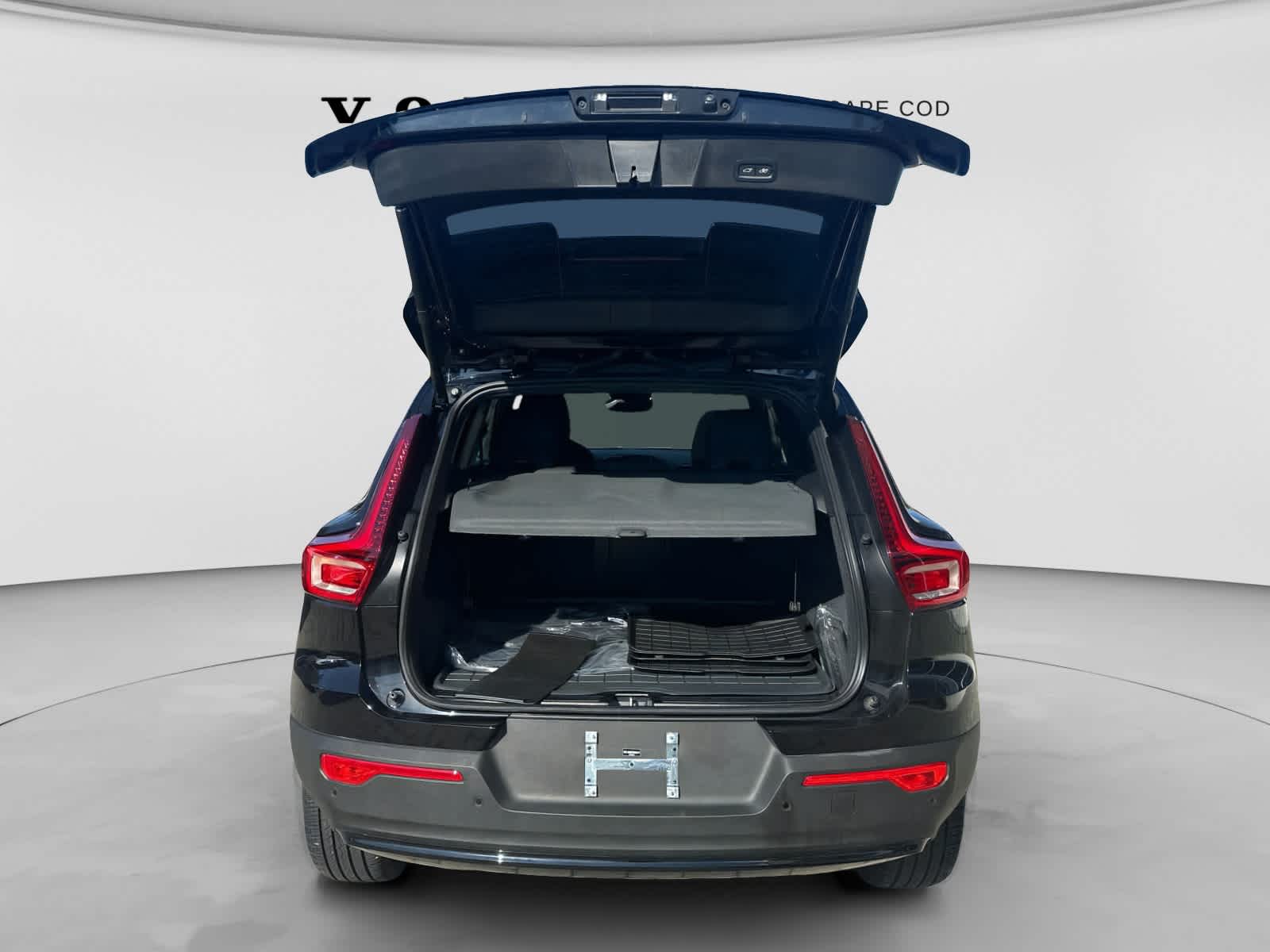 2026 Volvo XC40 Ultra Black Edition - Photo 34