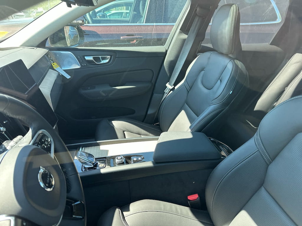 New 2026 Volvo XC60 B5 Ultra SUV