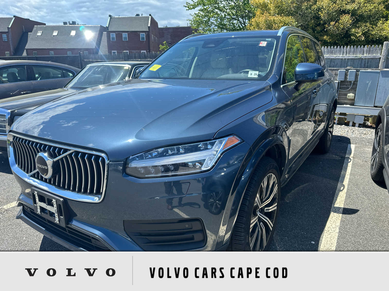 2023 Volvo XC90 B5 Core 4WD's photo