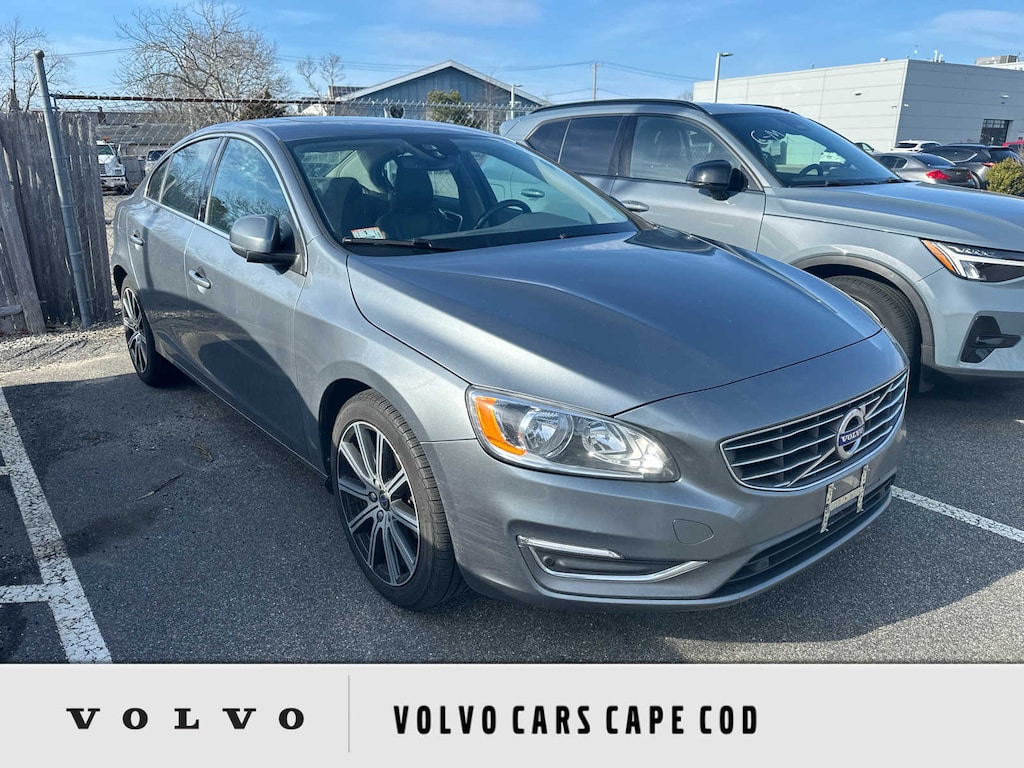 Used 2018 Volvo S60 T5 Inscription Sedan