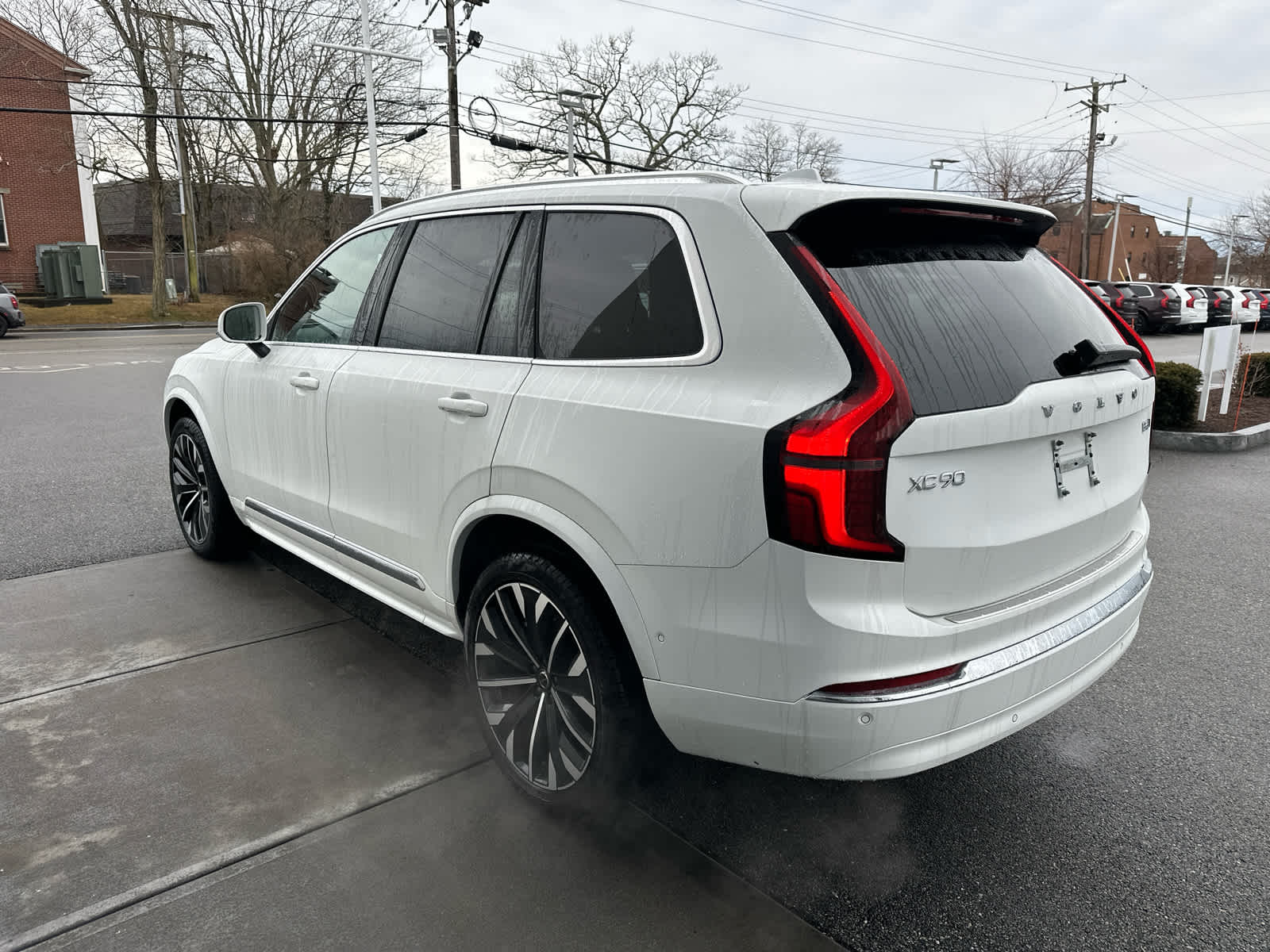 2026 Volvo XC90 Plus - Photo 10