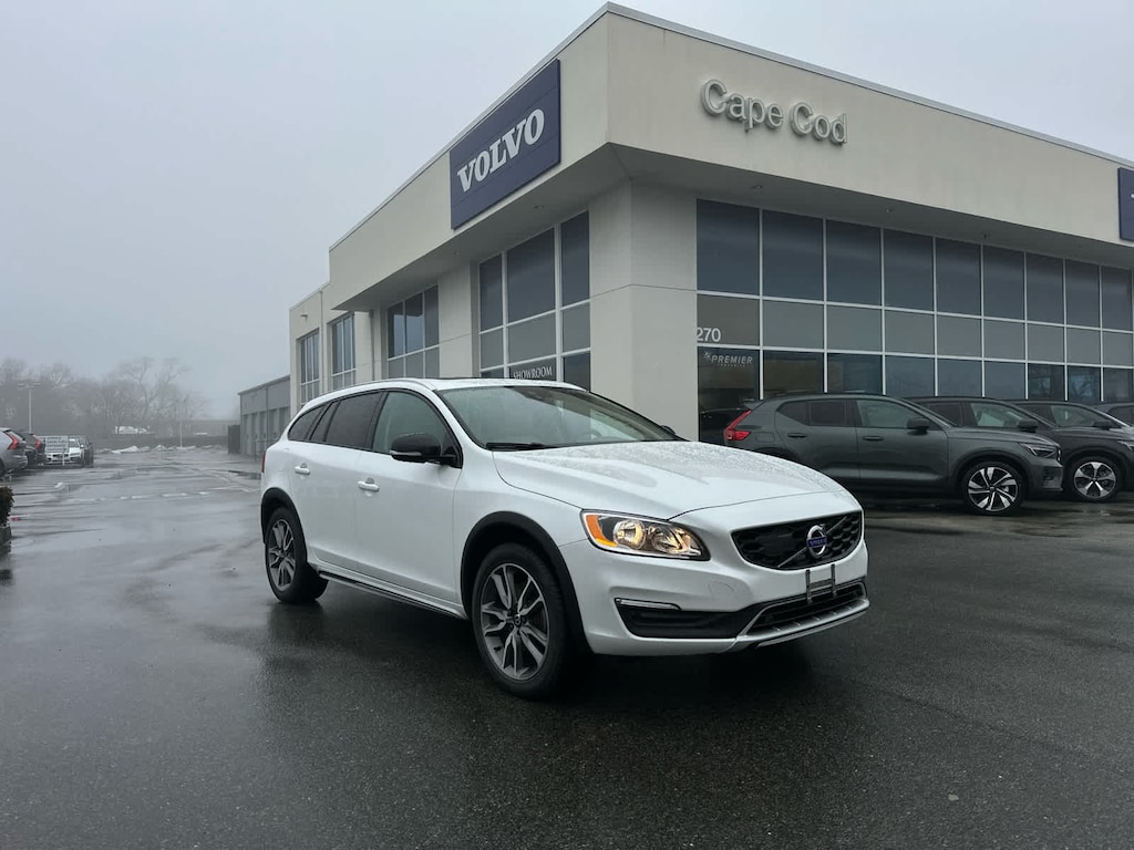 Used 2018 Volvo V60 Cross Country T5 AWD Wagon