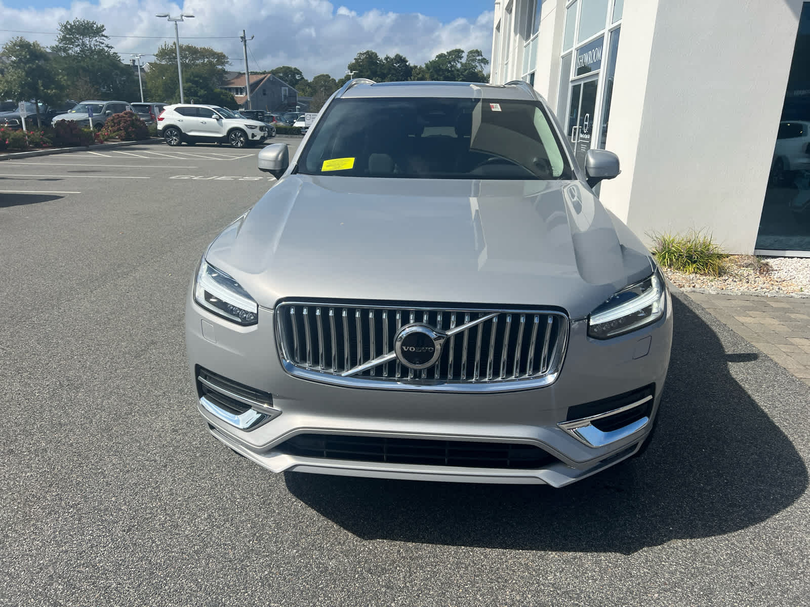 2025 Volvo XC90 Plus photo 3